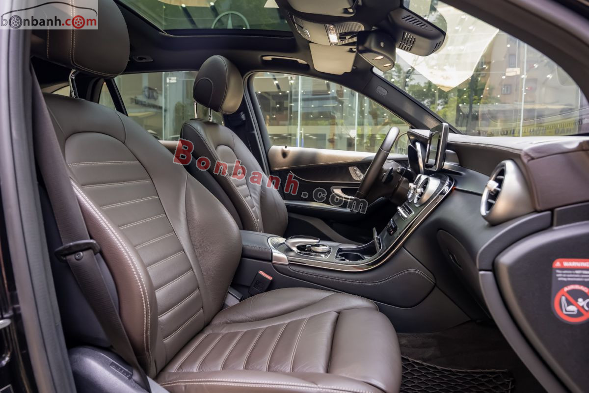 Bán ô tô Mercedes Benz GLC 300 4Matic - 2017 - xe cũ