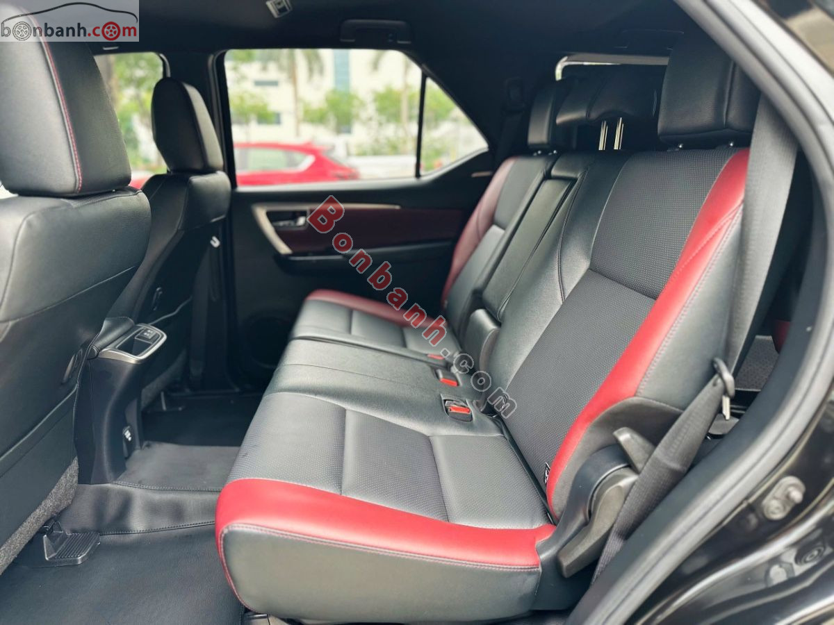 Bán ô tô Toyota Fortuner 2.4G 4x2 AT Legender - 2021 - xe cũ