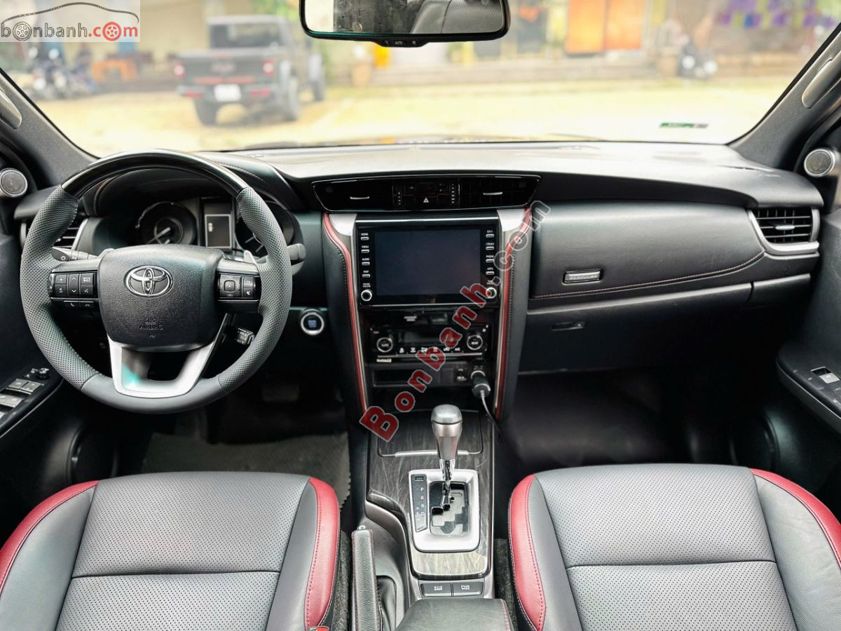 Bán ô tô Toyota Fortuner 2.4G 4x2 AT Legender - 2021 - xe cũ