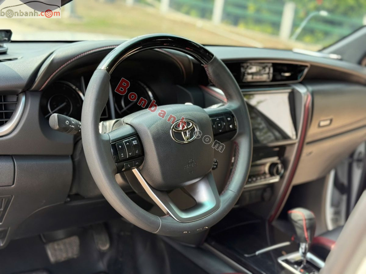 Bán ô tô Toyota Fortuner Legender 2.4L 4x2 AT - 2024 - xe cũ