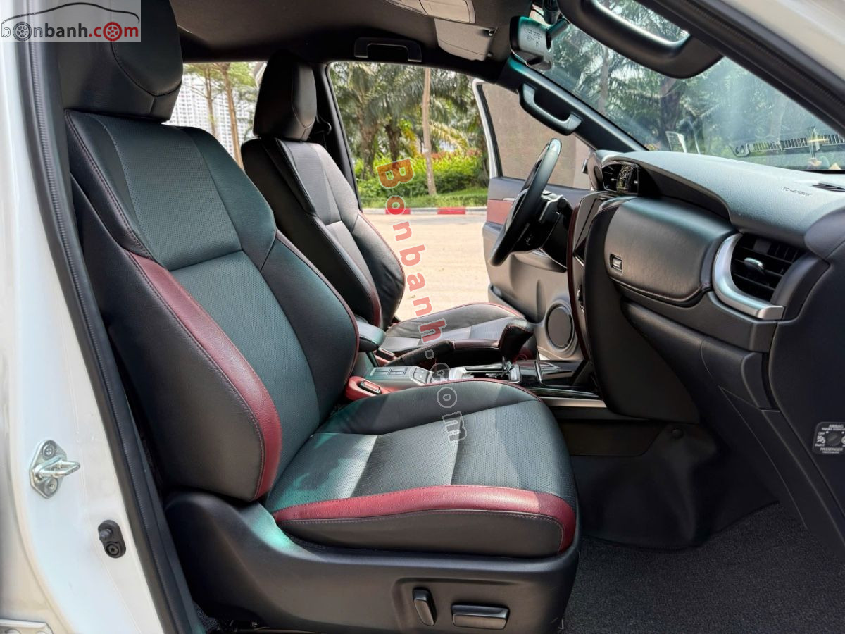 Bán ô tô Toyota Fortuner Legender 2.4L 4x2 AT - 2024 - xe cũ