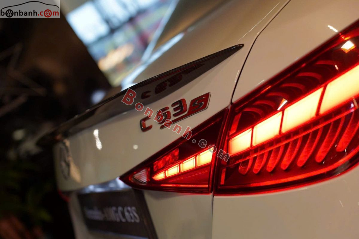 Bán ô tô Mercedes Benz C class C63 S E Performance AMG 4Matic - 2024 - xe mới