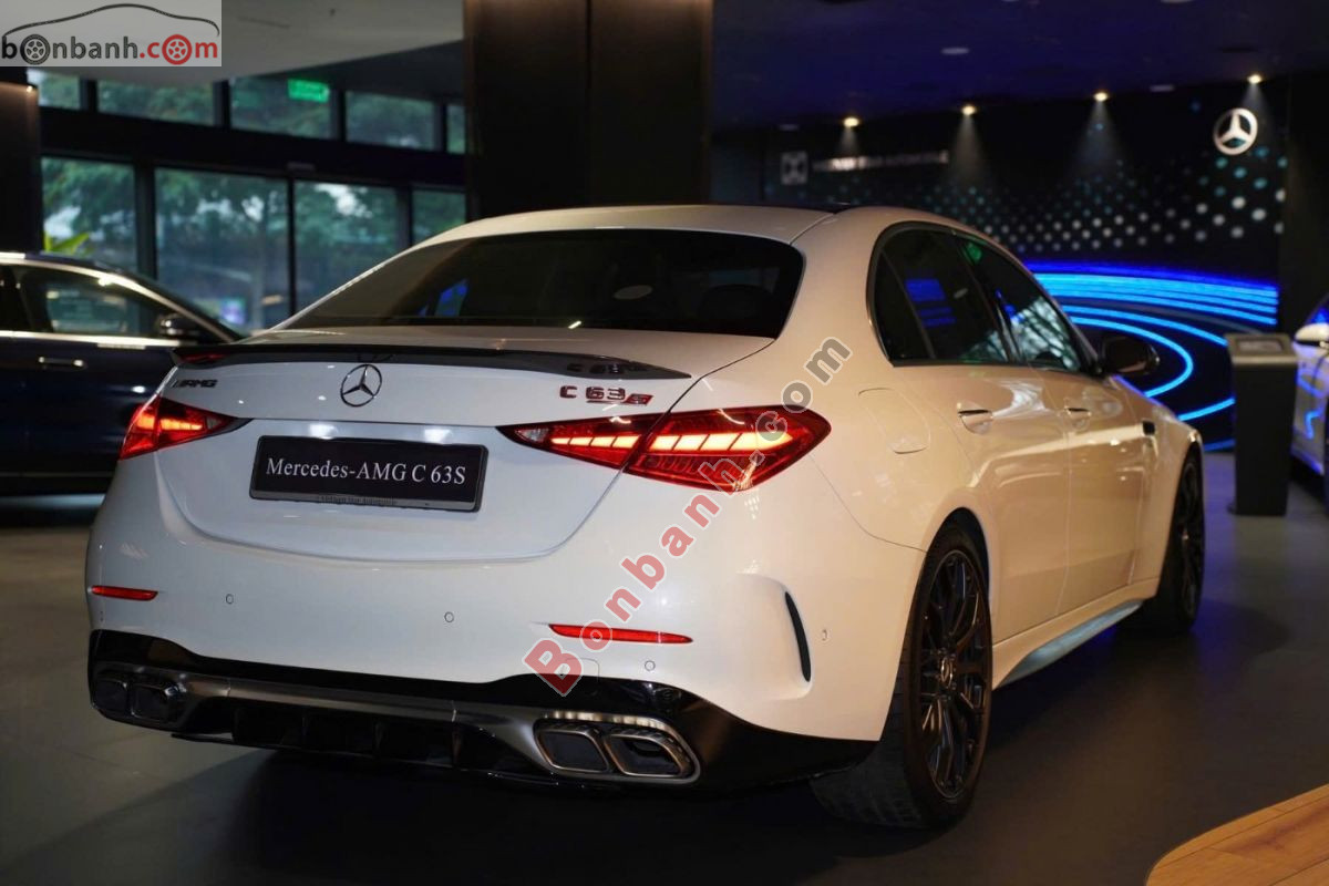 Bán ô tô Mercedes Benz C class C63 S E Performance AMG 4Matic - 2024 - xe mới