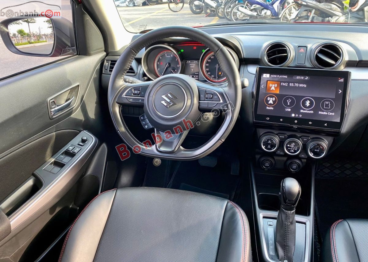Bán ô tô Suzuki Swift GLX 1.2 AT - 2023 - xe cũ
