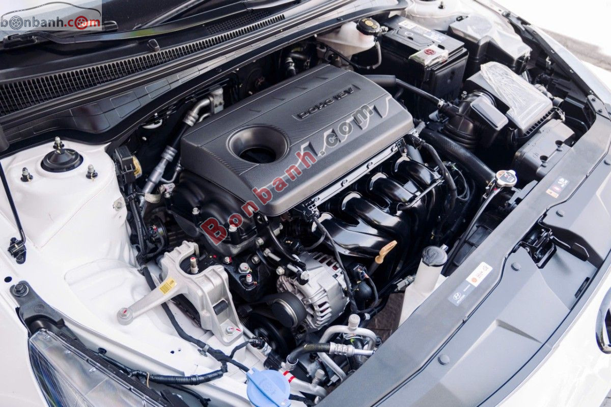 Bán ô tô Hyundai Elantra 1.6 AT Tiêu chuẩn - 2024 - xe cũ