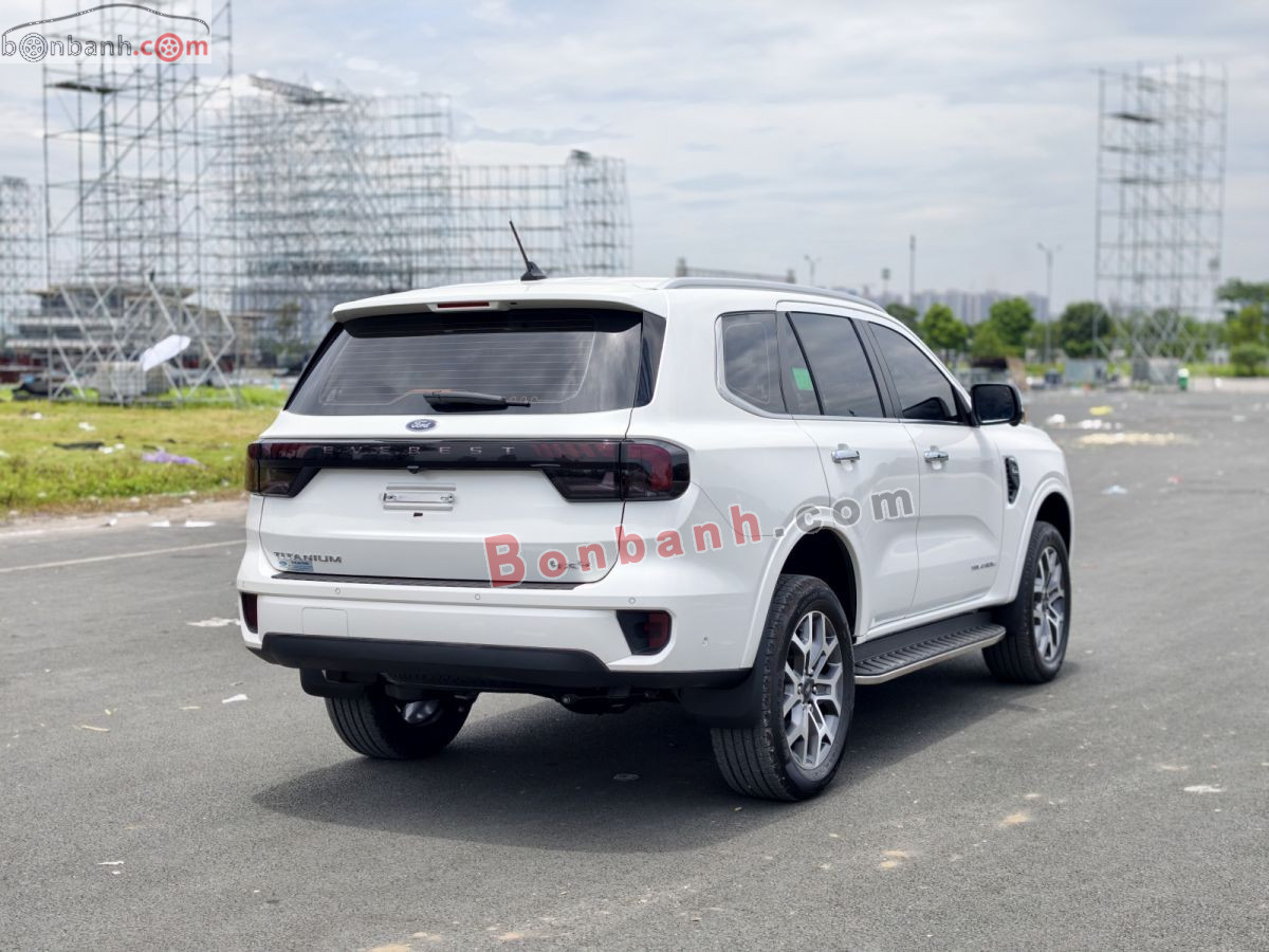 Bán ô tô Ford Everest Platinum 2.0L 4x4 AT - 2024 - xe cũ