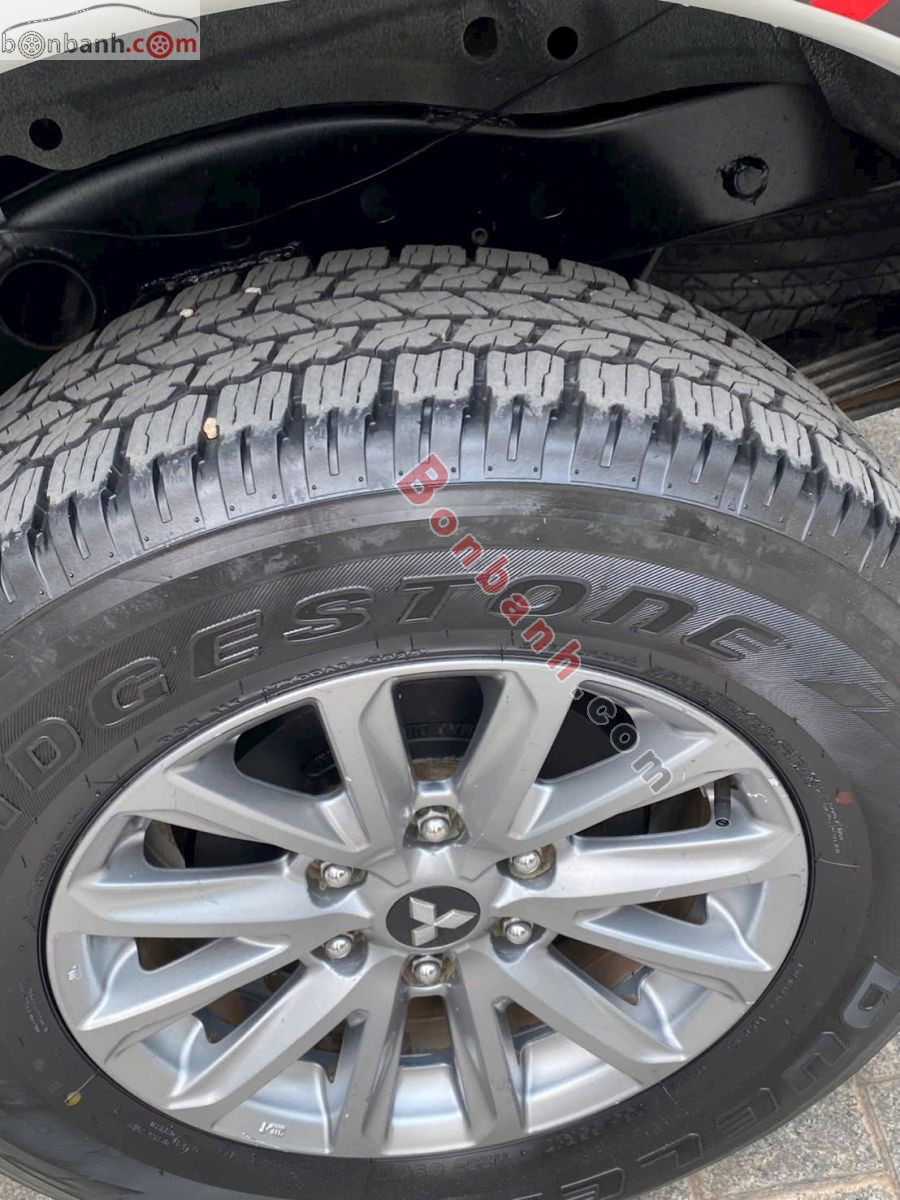 Bán ô tô Mitsubishi Triton 4x4 MT - 2017 - xe cũ