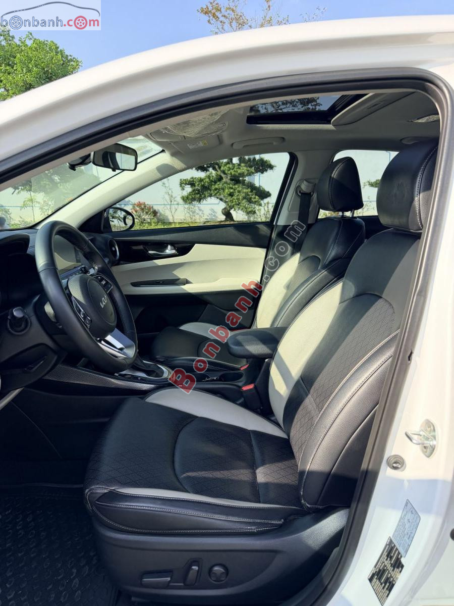 Bán ô tô Kia K3 Luxury 1.6 AT - 2022 - xe cũ