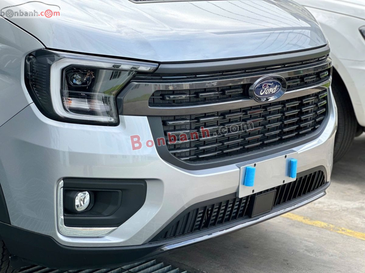 Bán ô tô Ford Transit Trend - 2026 - xe mới