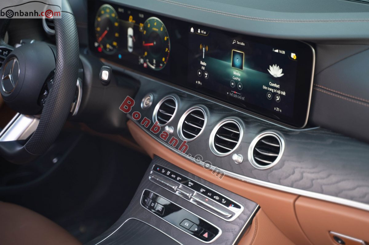 Bán ô tô Mercedes Benz E class E300 AMG - 2023 - xe cũ