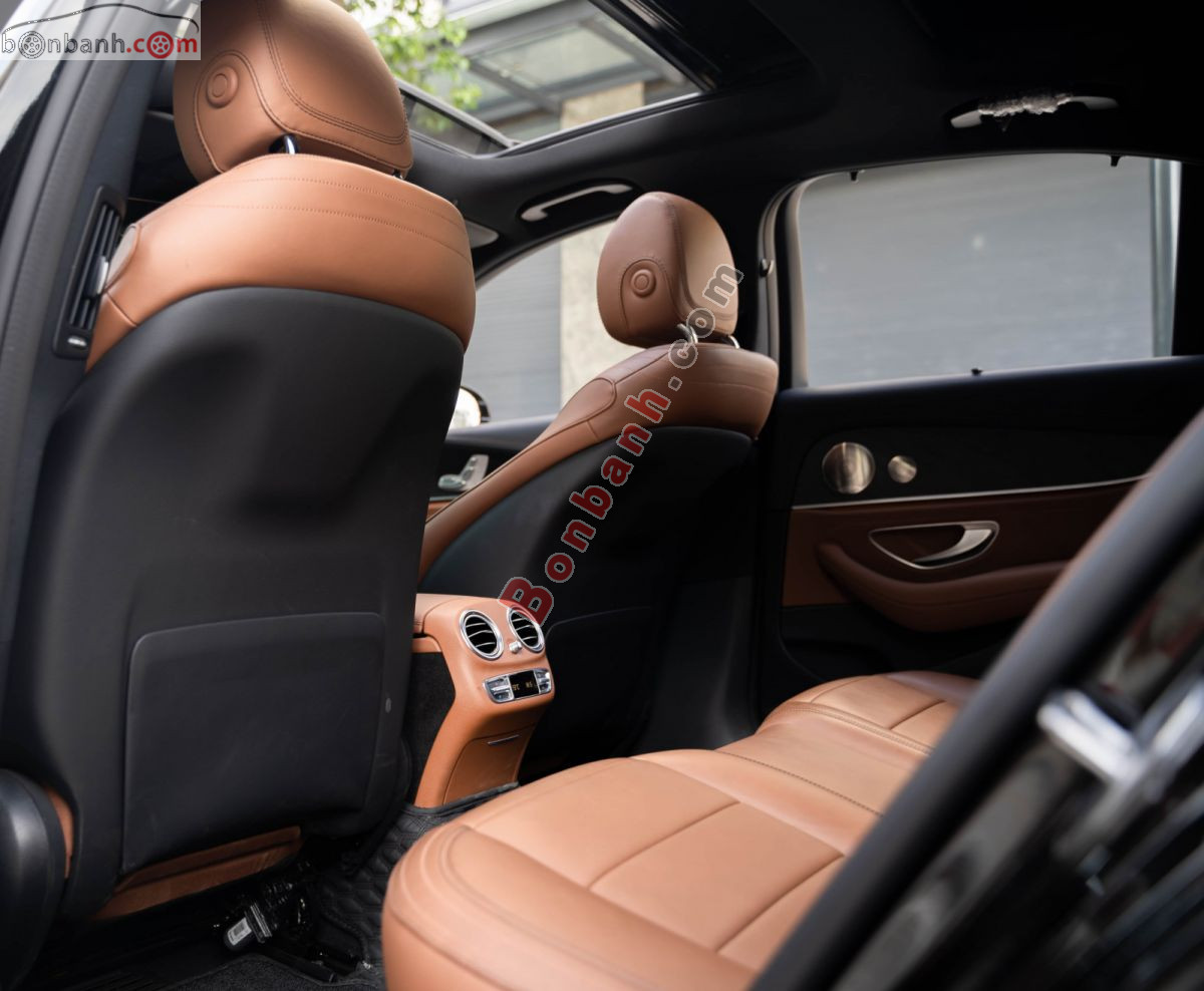 Bán ô tô Mercedes Benz E class E300 AMG - 2023 - xe cũ