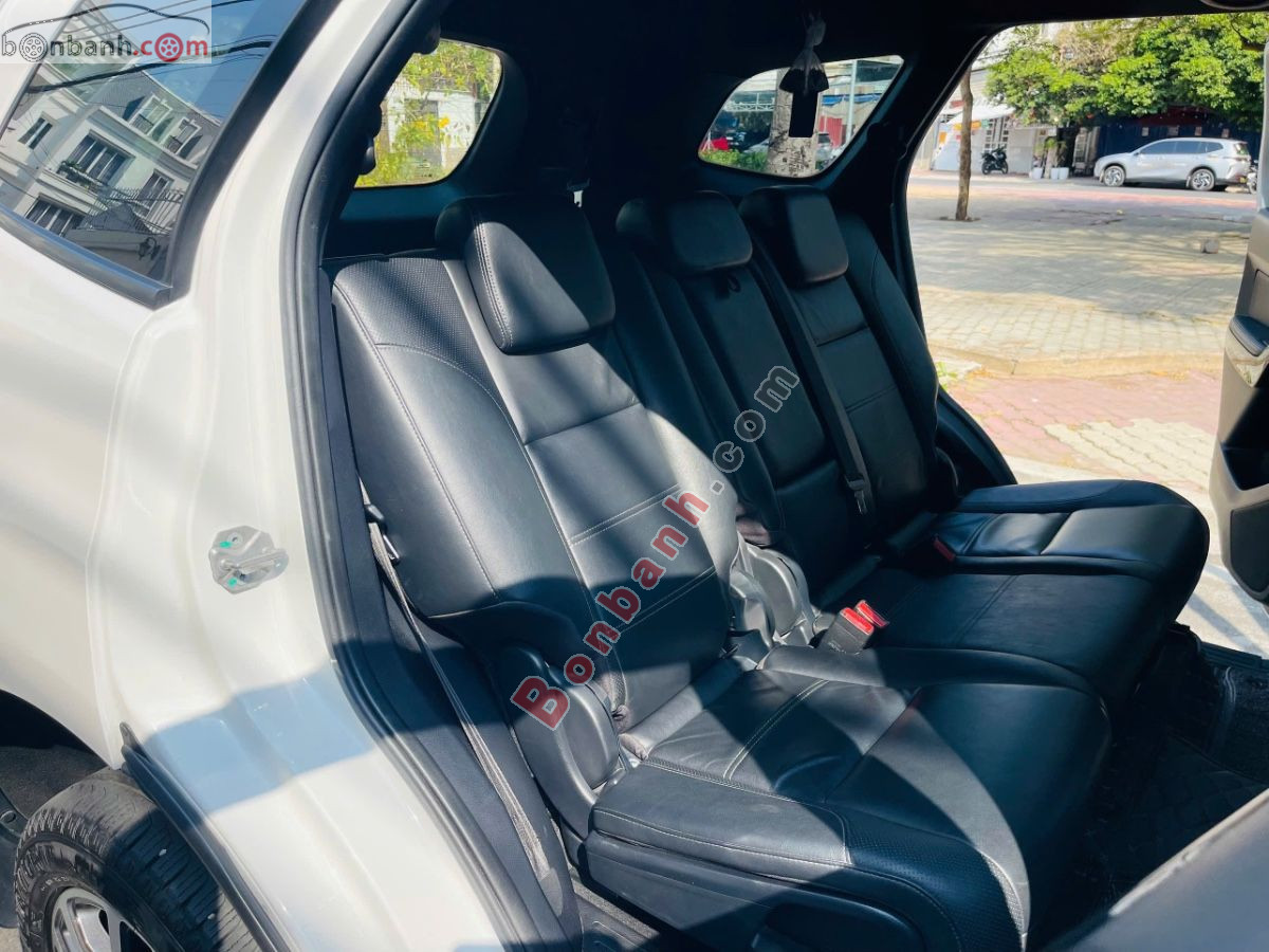 Bán ô tô Ford Everest Titanium 2.0L 4x4 AT - 2018 - xe cũ