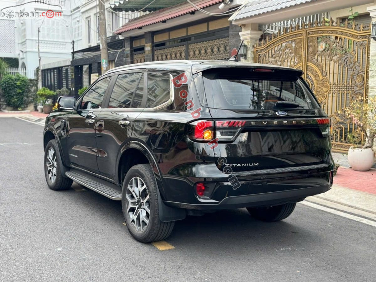 Bán ô tô Ford Everest Titanium Plus 2.0L 4x4 AT - 2025 - xe cũ