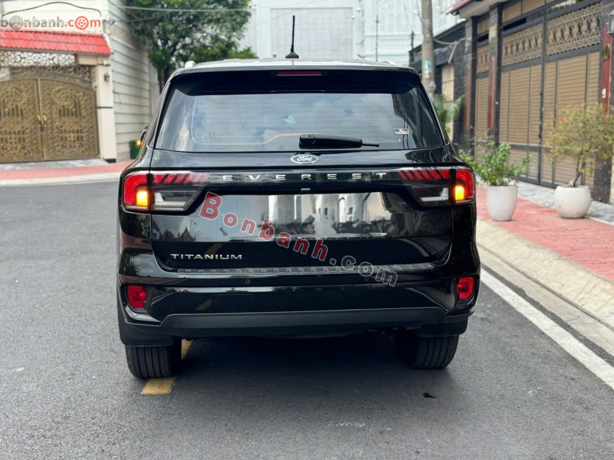 Bán ô tô Ford Everest Titanium Plus 2.0L 4x4 AT - 2025 - xe cũ