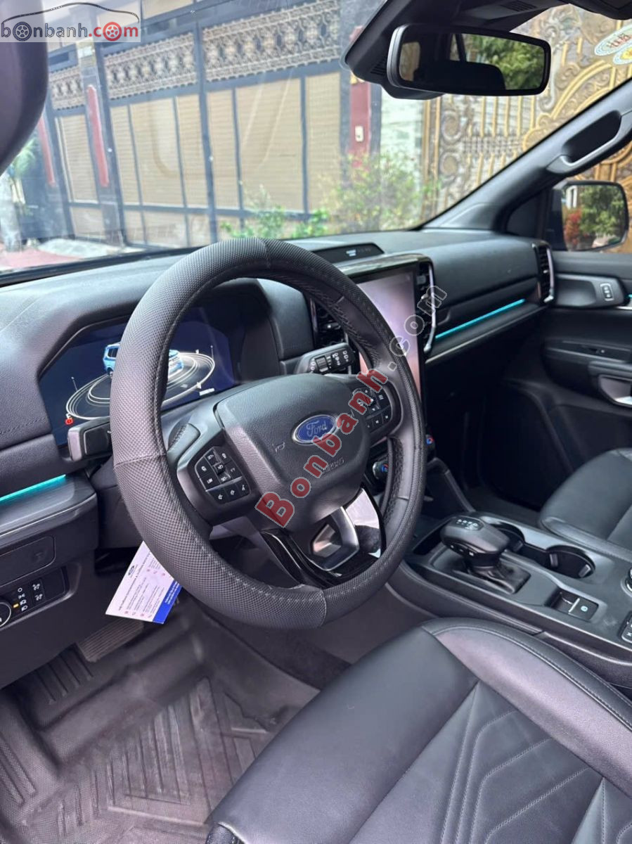 Bán ô tô Ford Everest Titanium Plus 2.0L 4x4 AT - 2025 - xe cũ