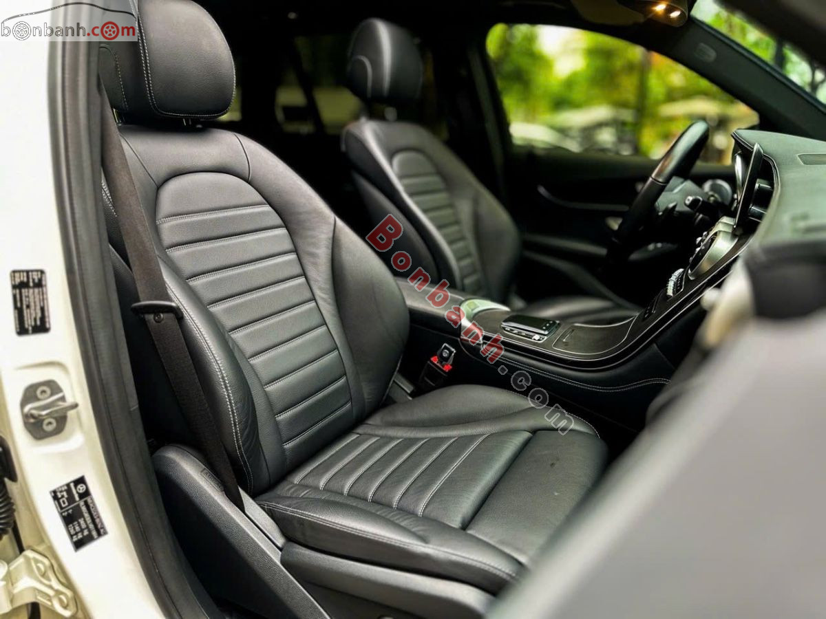 Bán ô tô Mercedes Benz GLC 300 4Matic - 2020 - xe cũ