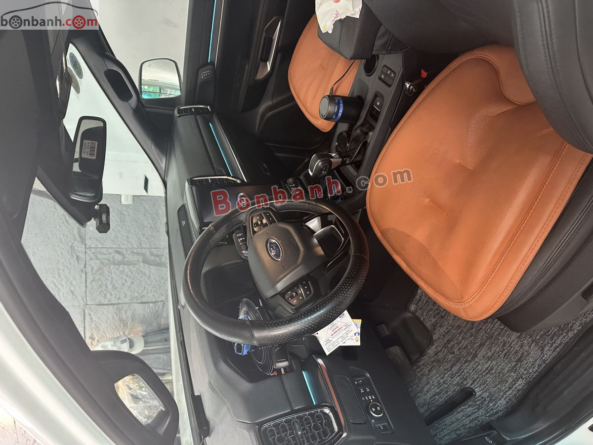 Bán ô tô Ford Everest Titanium 2.0L 4x2 AT - 2024 - xe cũ