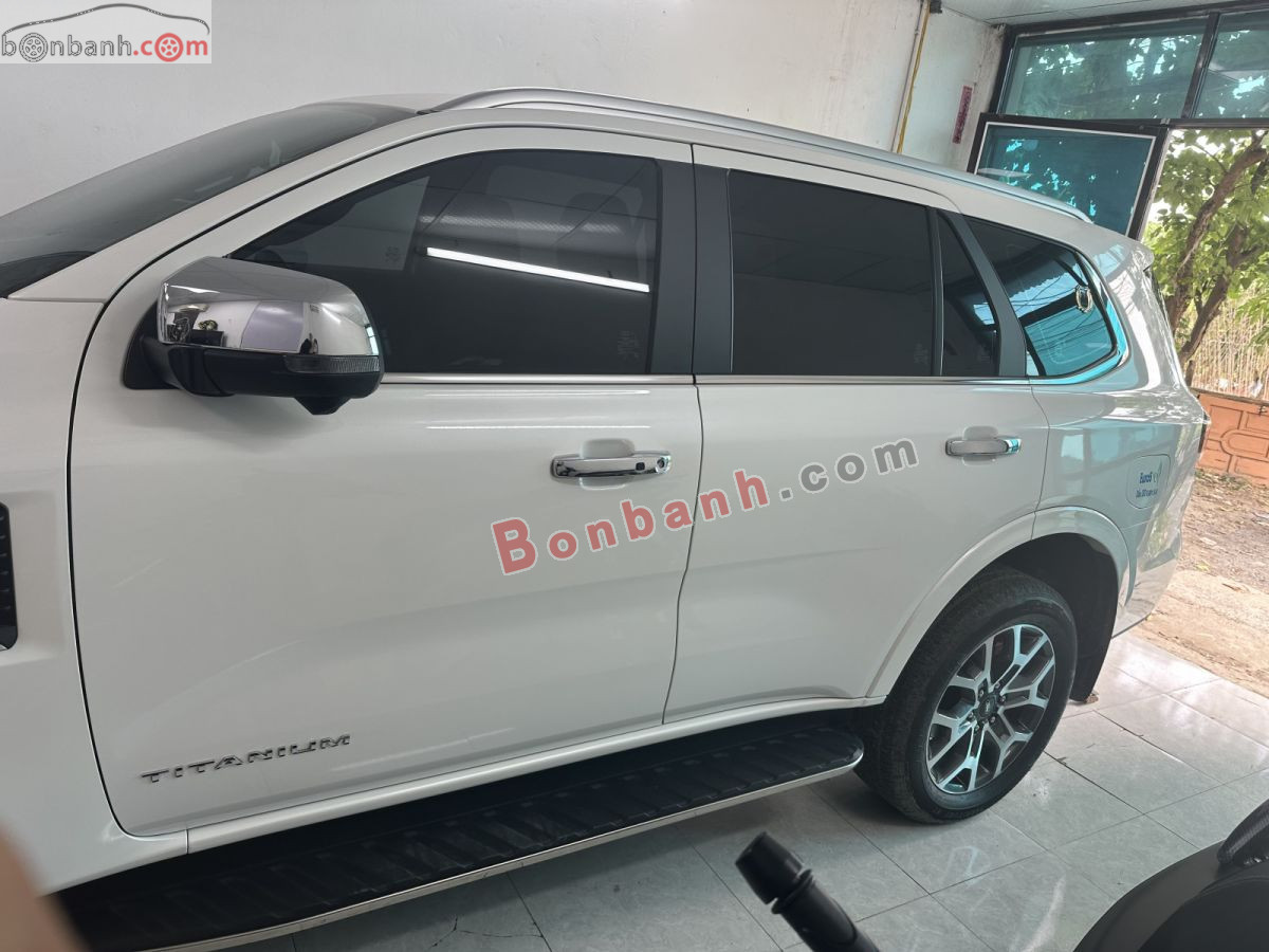 Bán ô tô Ford Everest Titanium 2.0L 4x2 AT - 2024 - xe cũ