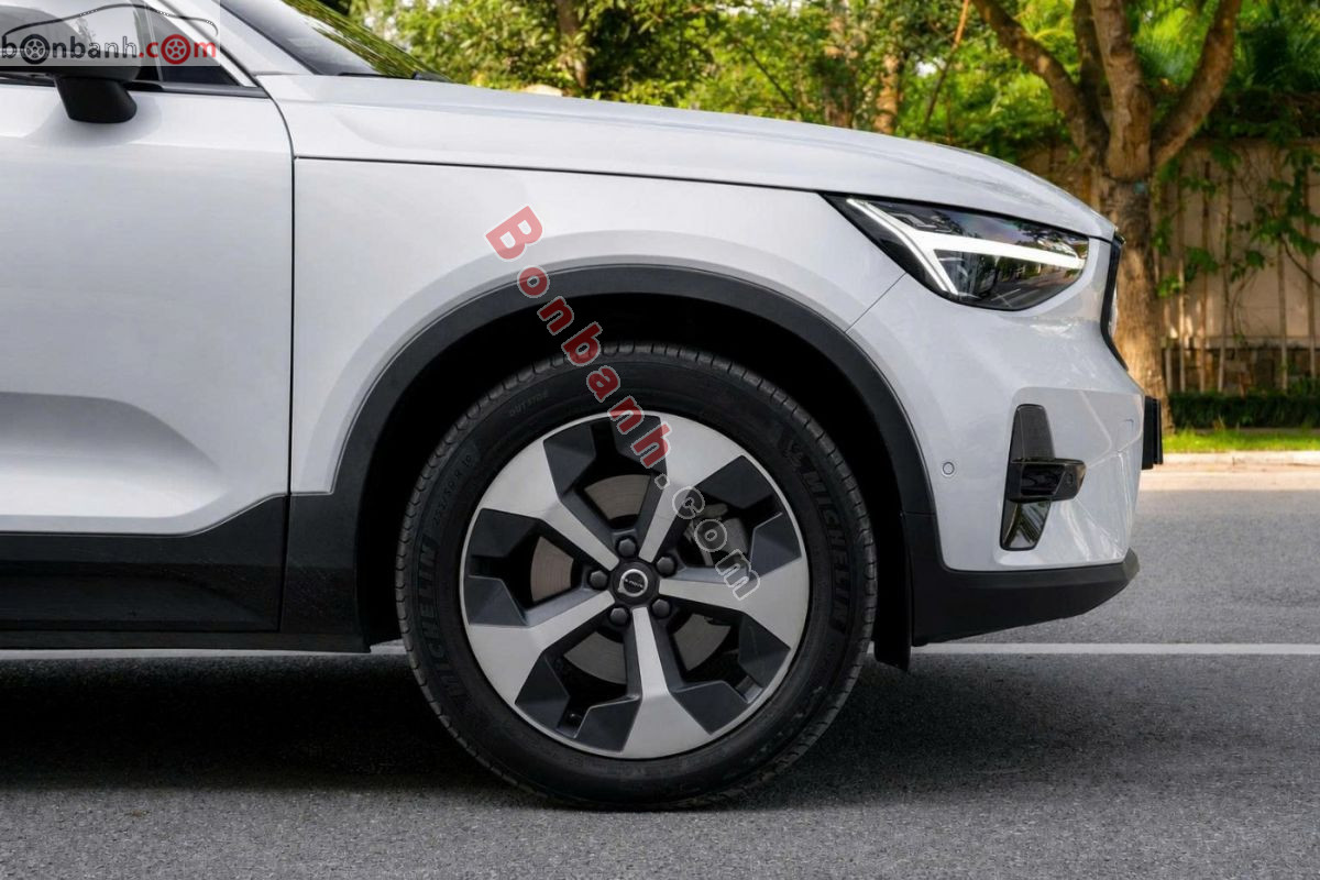 Bán ô tô Volvo XC40 Ultra B5 AWD - 2025 - xe cũ