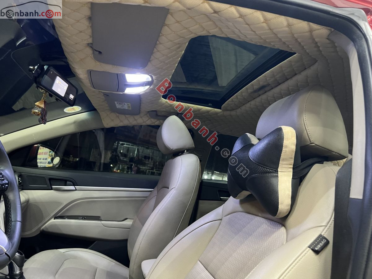 Bán ô tô Hyundai Elantra 2.0 AT - 2019 - xe cũ