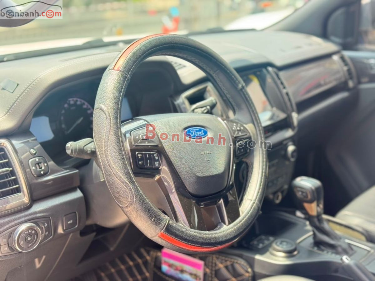 Bán ô tô Ford Everest Titanium 2.0L 4x4 AT - 2020 - xe cũ