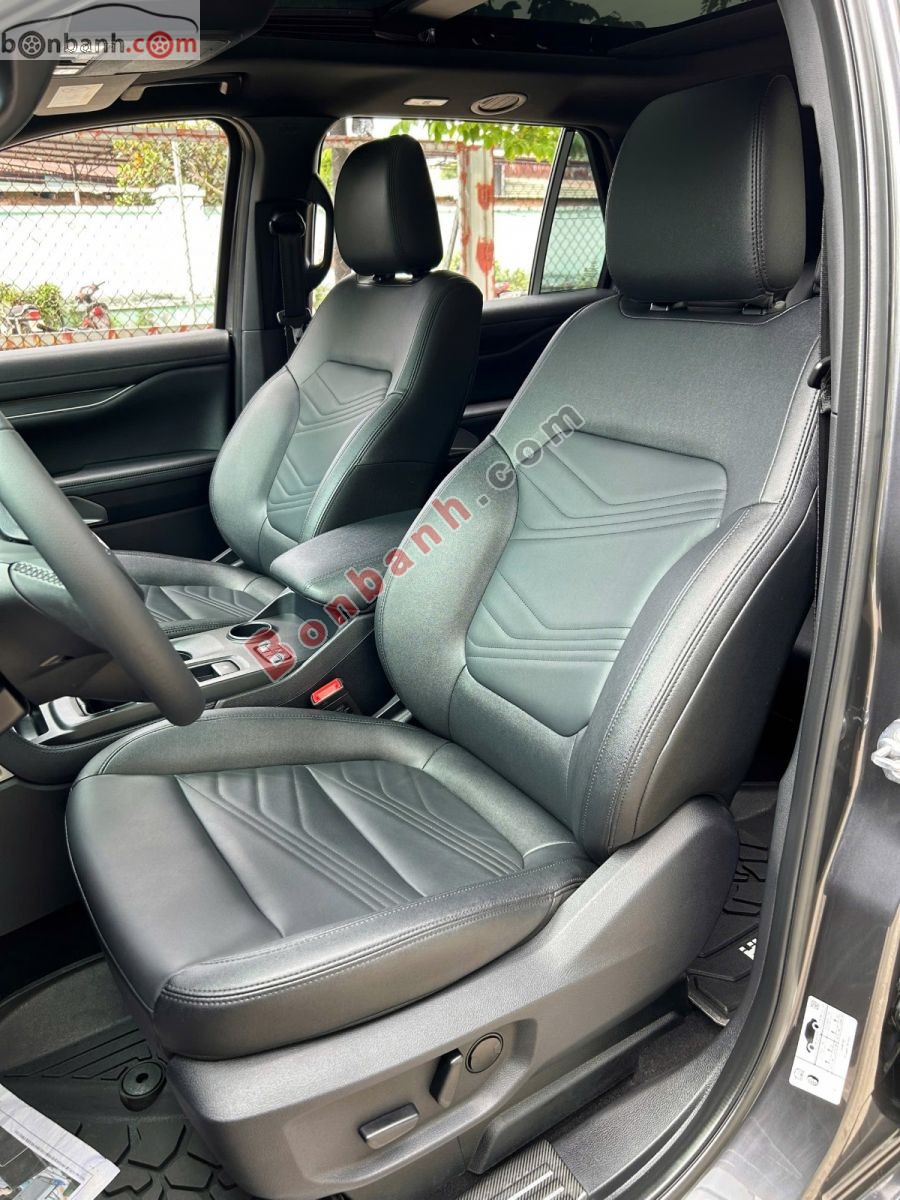 Bán ô tô Ford Everest Titanium 2.0L 4x2 AT - 2024 - xe cũ