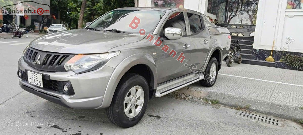 Bán ô tô Mitsubishi Triton 4x2 AT - 2017 - xe cũ