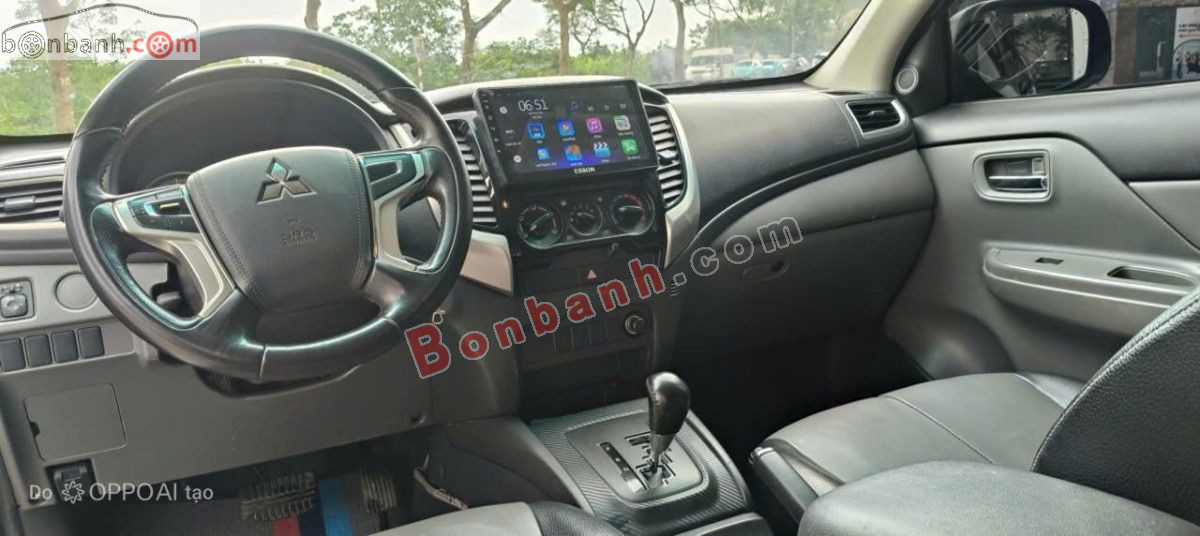 Bán ô tô Mitsubishi Triton 4x2 AT - 2017 - xe cũ