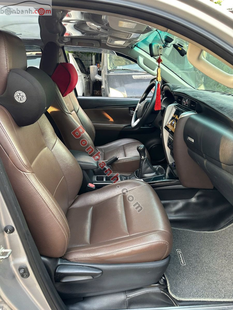 Bán ô tô Toyota Fortuner 2.4G 4x2 MT - 2017 - xe cũ