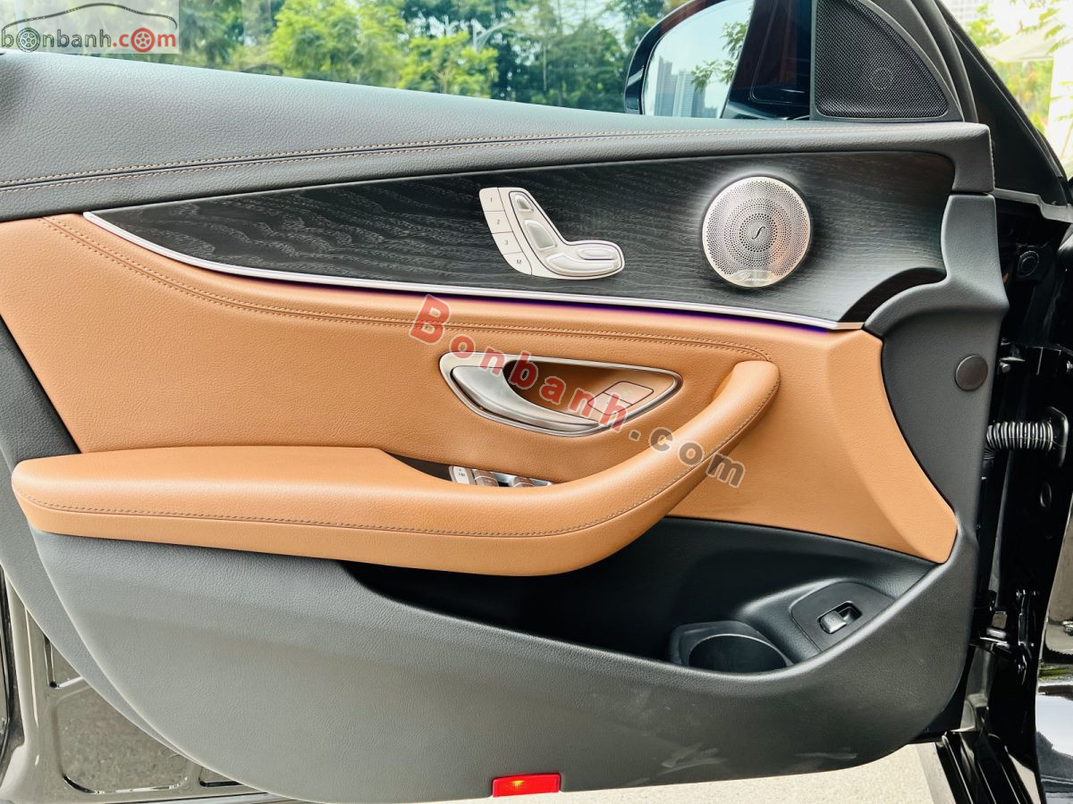 Bán ô tô Mercedes Benz E class E300 AMG - 2022 - xe cũ