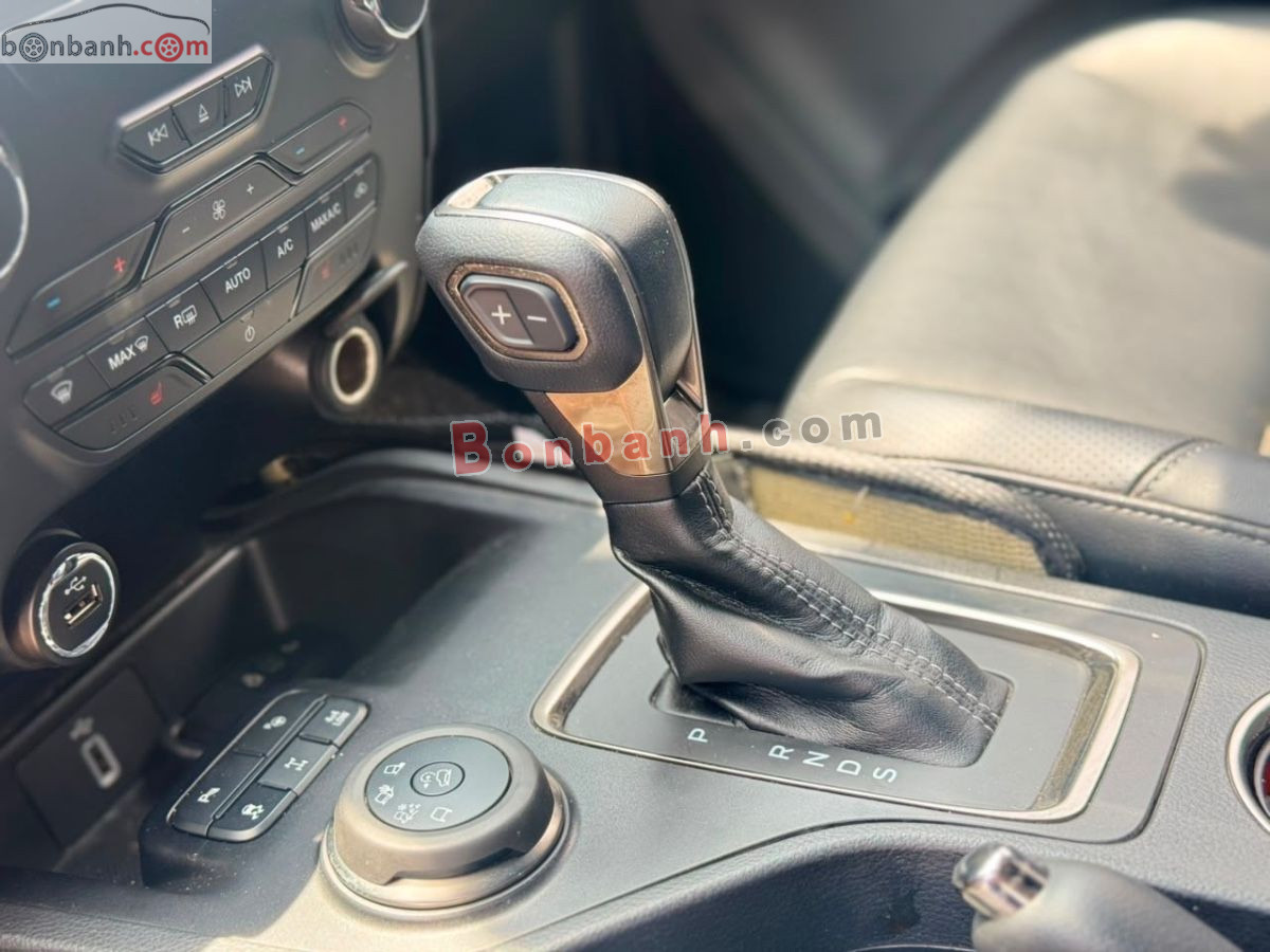 Bán ô tô Ford Everest Titanium 2.0L 4x4 AT - 2020 - xe cũ