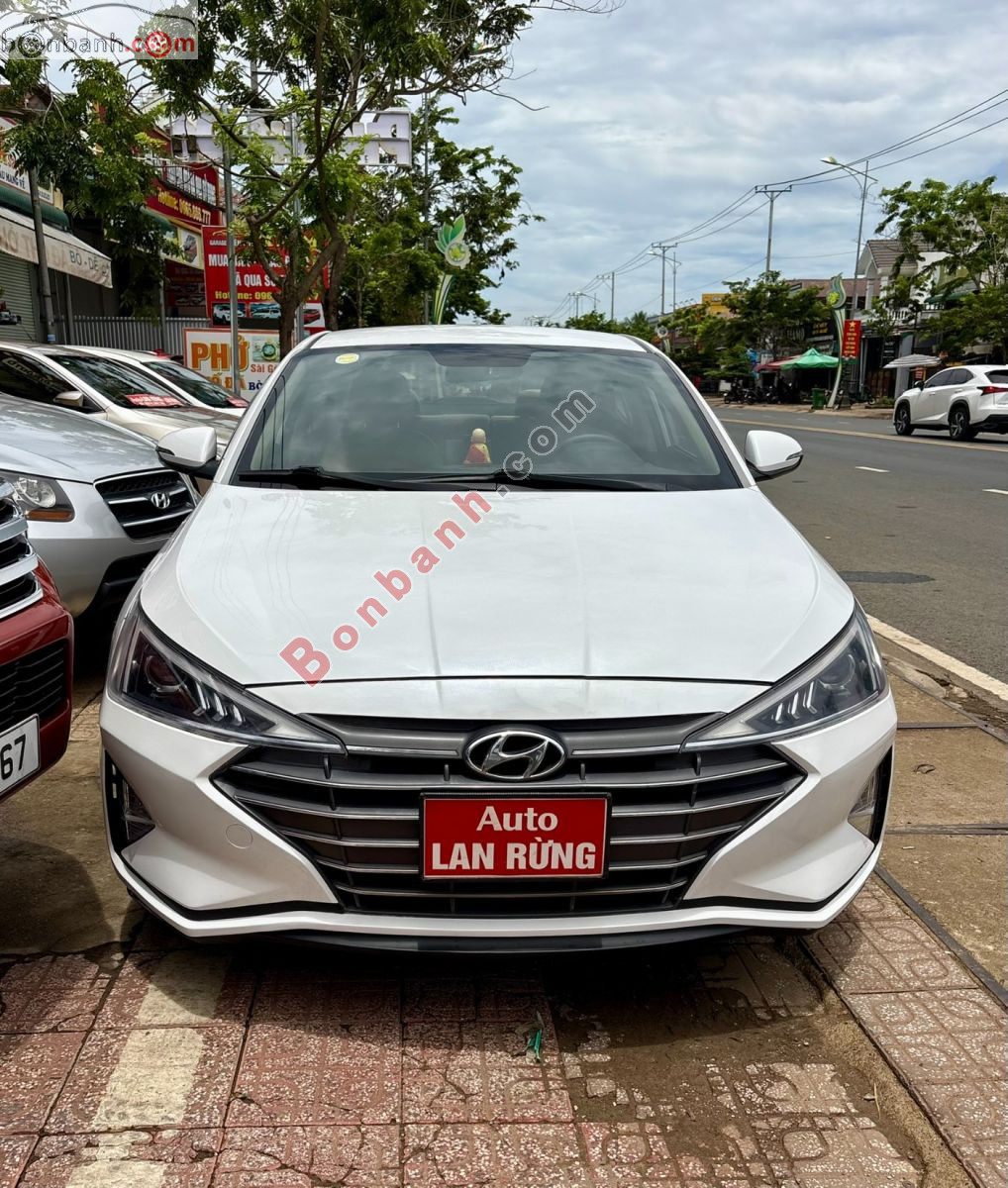 Bán ô tô Hyundai Elantra 1.6 MT - 2019 - xe cũ