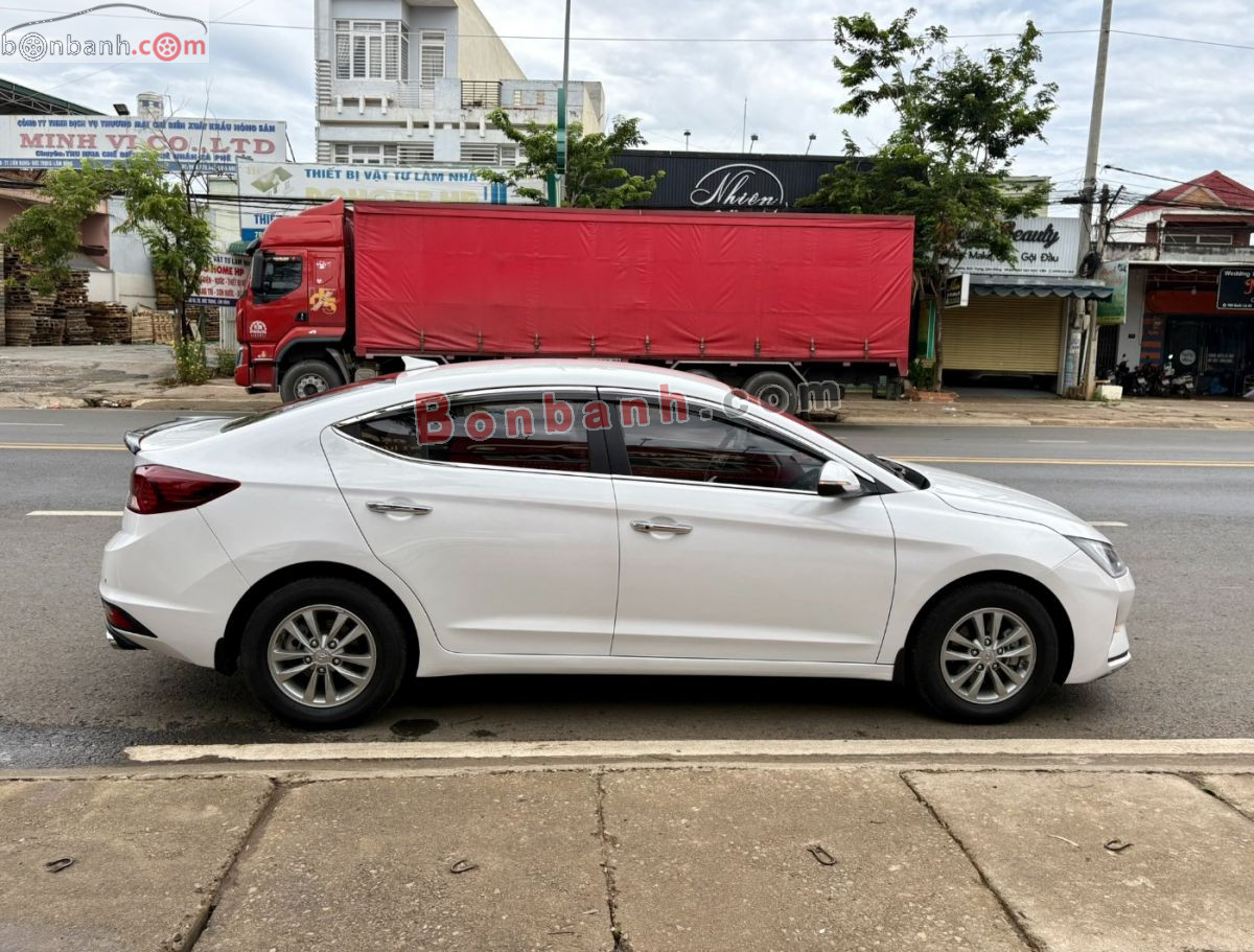 Bán ô tô Hyundai Elantra 1.6 MT - 2019 - xe cũ