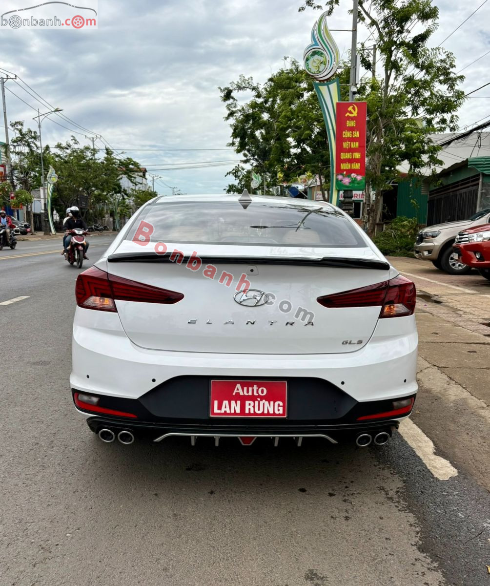 Bán ô tô Hyundai Elantra 1.6 MT - 2019 - xe cũ