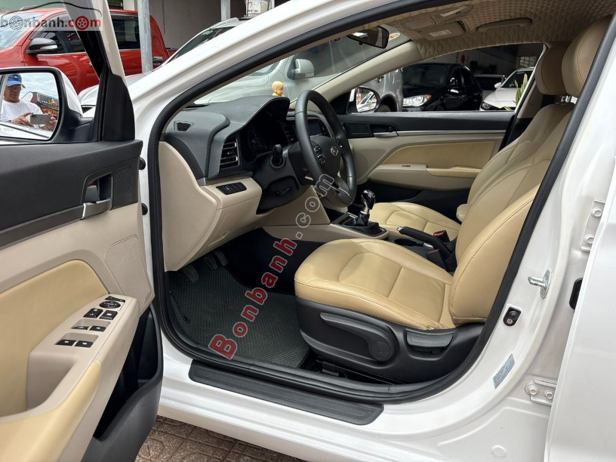 Bán ô tô Hyundai Elantra 1.6 MT - 2019 - xe cũ