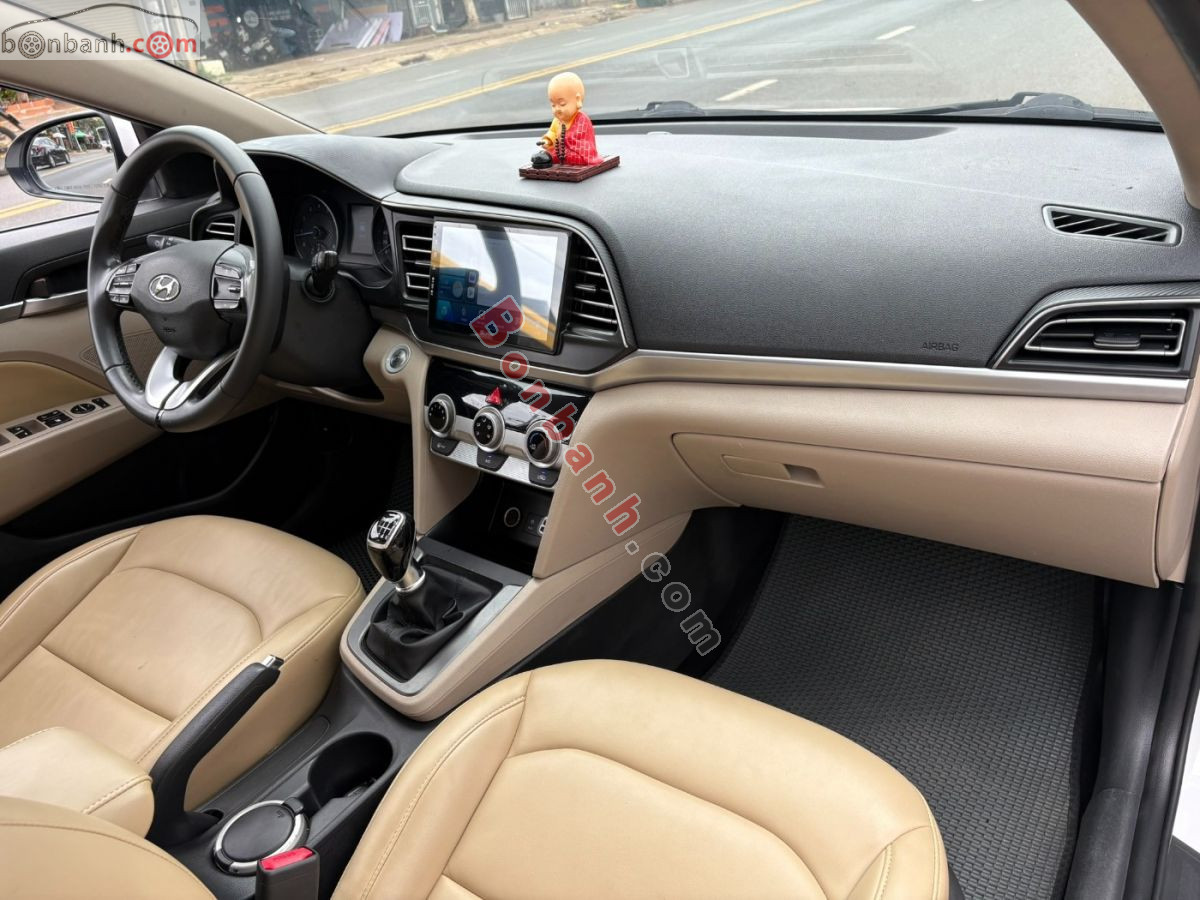 Bán ô tô Hyundai Elantra 1.6 MT - 2019 - xe cũ