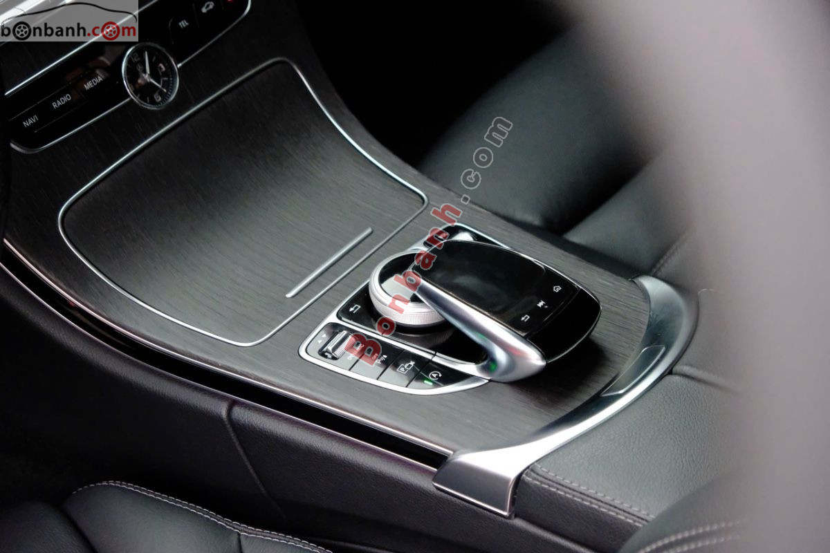 Bán ô tô Mercedes Benz C class C300 AMG - 2020 - xe cũ