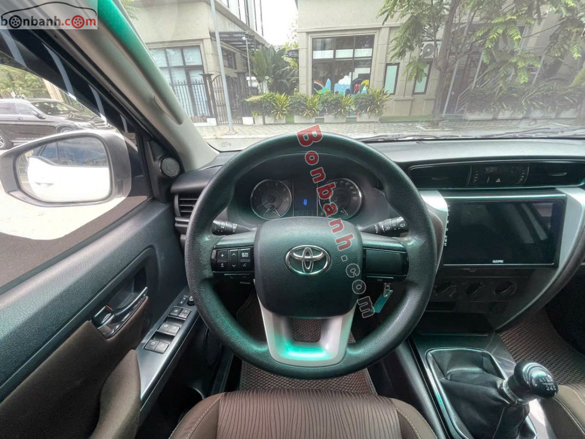 Bán ô tô Toyota Fortuner 2.4G 4x2 MT - 2017 - xe cũ
