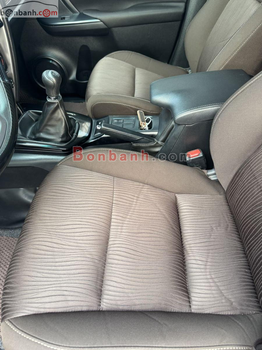 Bán ô tô Toyota Fortuner 2.4L 4x2 MT - 2022 - xe cũ