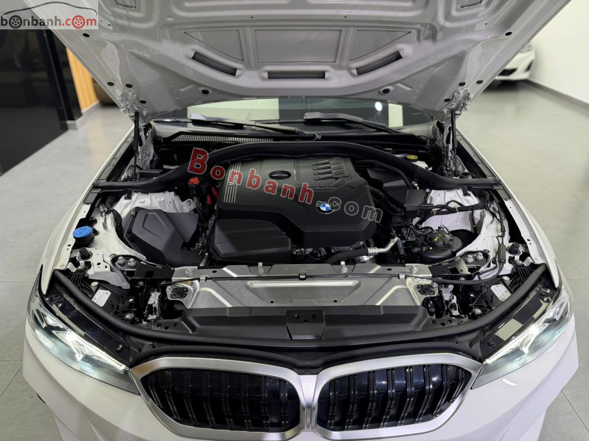 Bán ô tô BMW 3 Series 320i Sport Line - 2024 - xe cũ