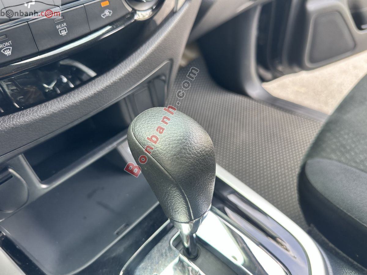 Bán ô tô Nissan Navara EL A-IVI 2.5 AT 2WD - 2020 - xe cũ