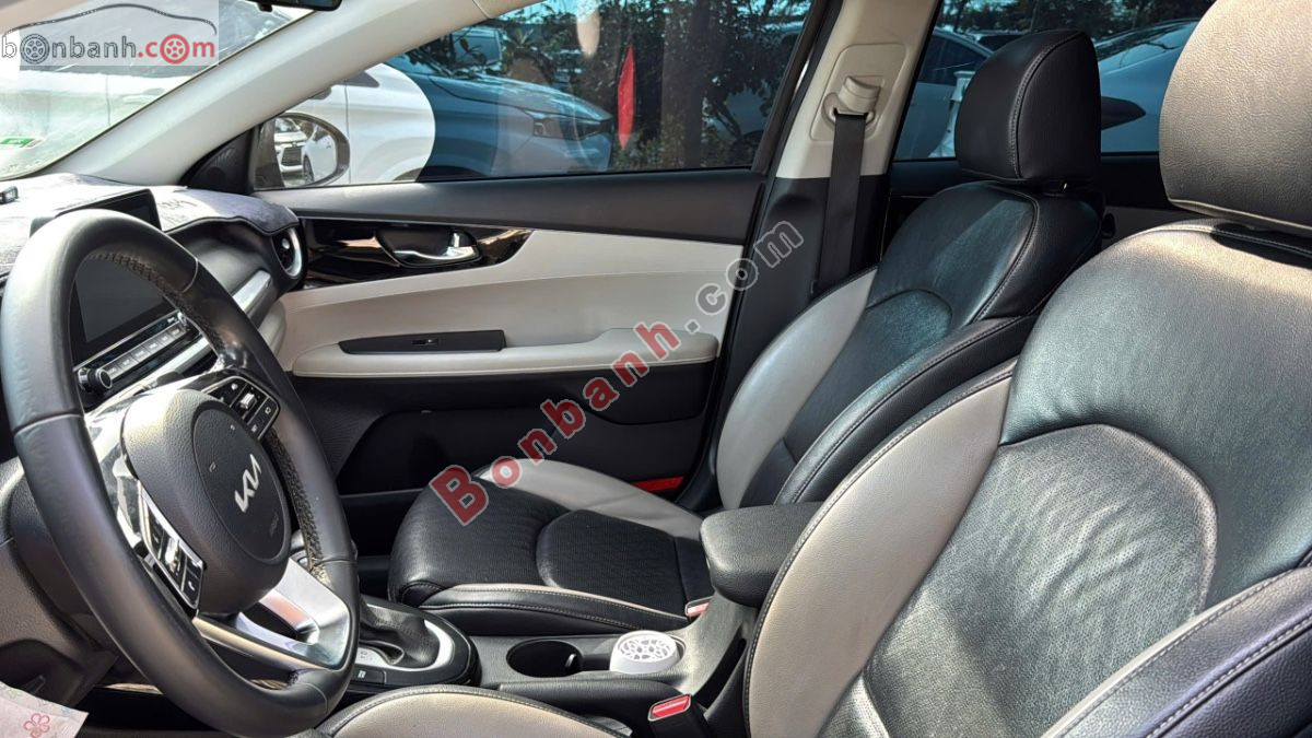 Bán ô tô Kia K3 Luxury 1.6 AT - 2022 - xe cũ