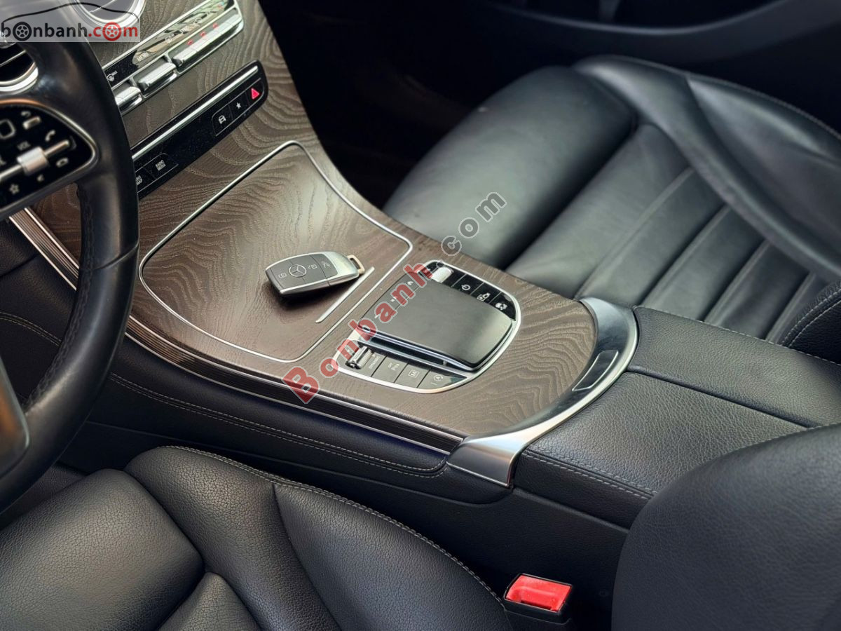 Bán ô tô Mercedes Benz GLC 200 4Matic - 2019 - xe cũ