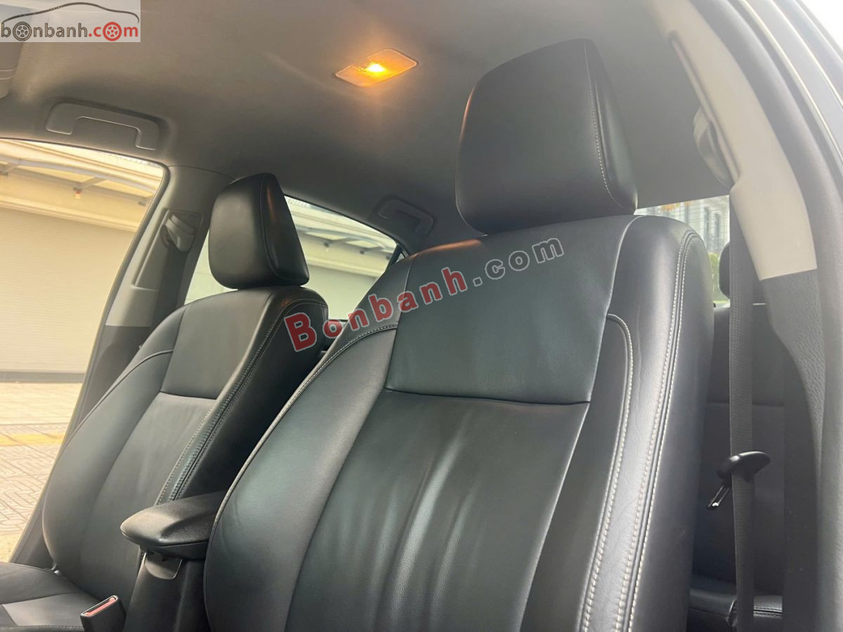 Bán ô tô Toyota Corolla altis 1.8G AT - 2017 - xe cũ