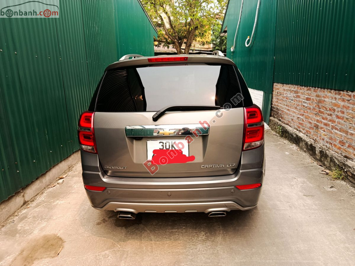 Bán ô tô Chevrolet Captiva Revv LTZ 2.4 AT - 2017 - xe cũ