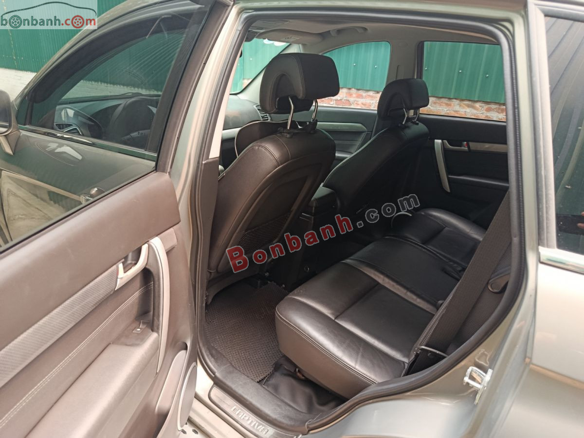 Bán ô tô Chevrolet Captiva Revv LTZ 2.4 AT - 2017 - xe cũ