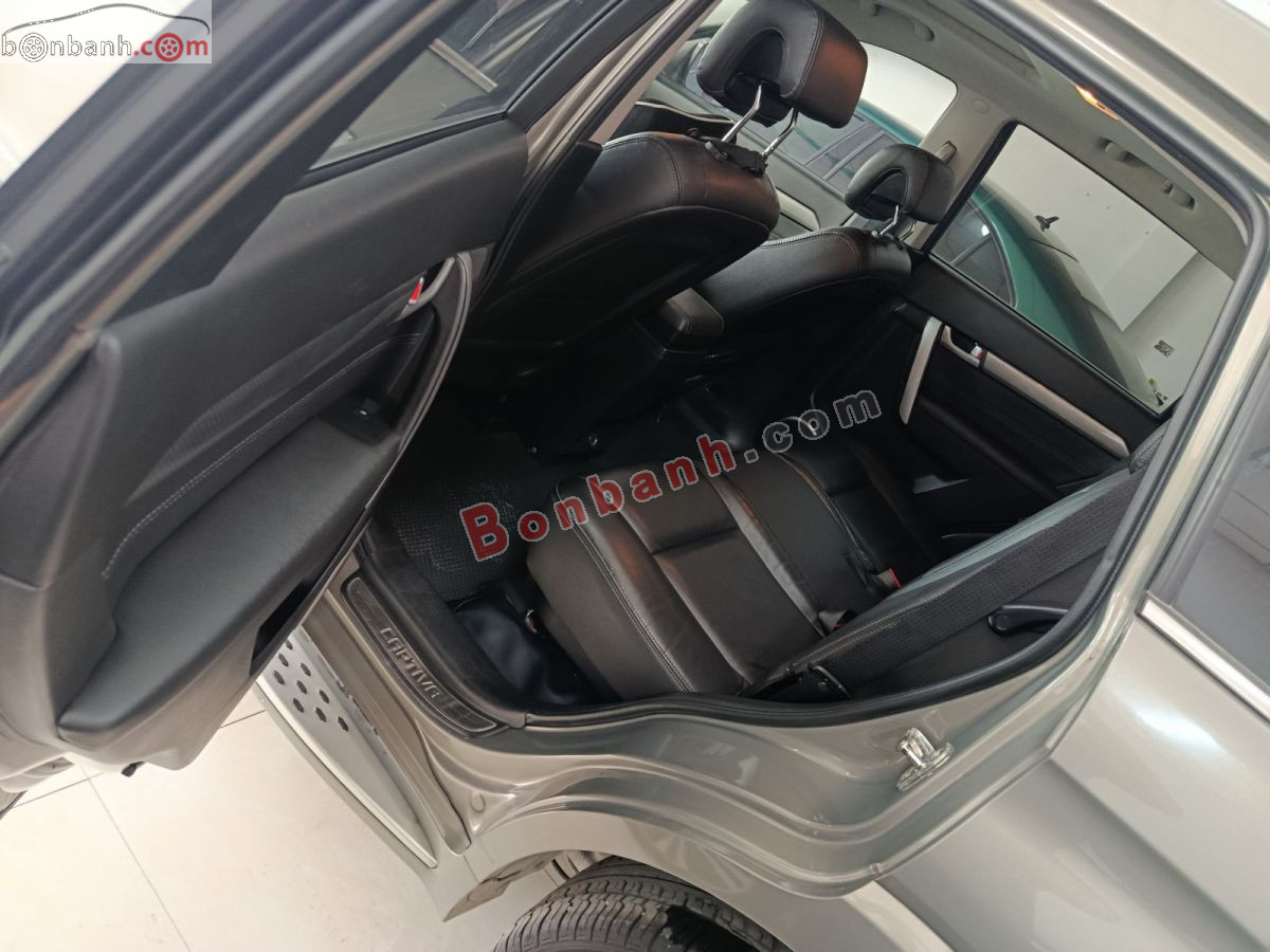 Bán ô tô Chevrolet Captiva Revv LTZ 2.4 AT - 2017 - xe cũ