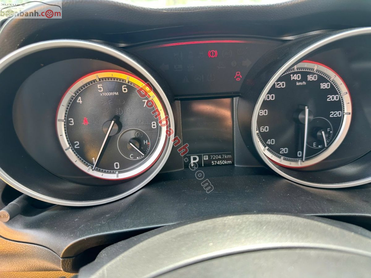 Bán ô tô Suzuki Swift GLX 1.2 AT - 2020 - xe cũ