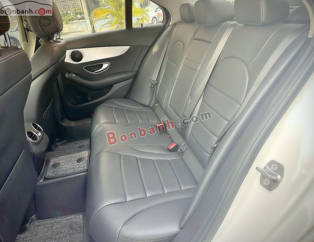 Bán ô tô Mercedes Benz C class C180 - 2020 - xe cũ