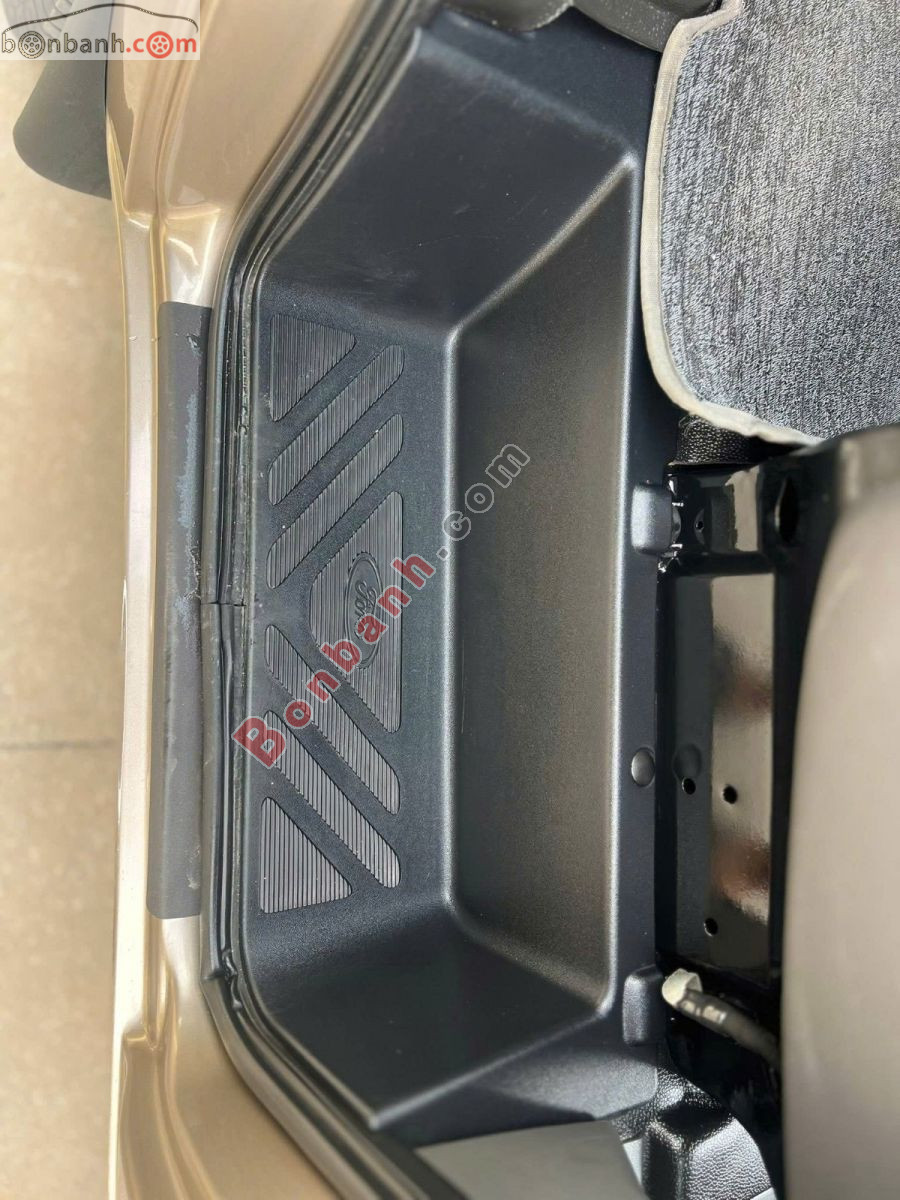Bán ô tô Ford Transit Tiêu chuẩn - 2022 - xe cũ